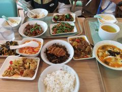 -老乡鸡(上海白玉兰广场店)