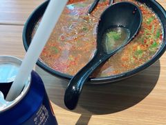 -小杨生煎(金山百联购物中心3楼店)