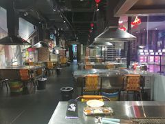 大堂-马路牙子地桌烤肉(工体店)