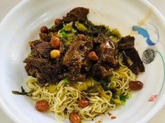 -阿阳牛腩腌面店