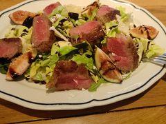 松仁无花果香醋牛肉沙拉-良木缘咖啡西餐(优品道广场店)