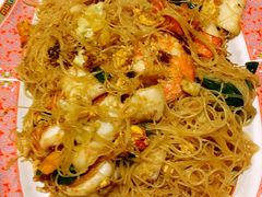-Thiw Soen Seafood Restaurant