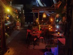 -城墙外BAR