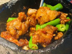 石锅杭椒牛蛙-桂满陇天书(南京德基旗舰店)