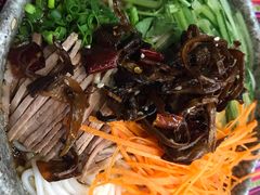 -香巴拉云南餐厅(华莱坞店)