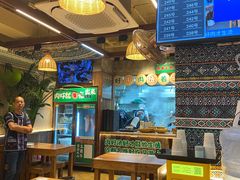 -云阿蛮云南生烫牛肉米线(奉贤路店)