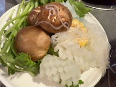 -遇上西雅图多融合海鲜自助餐厅(中房金谊广场店)