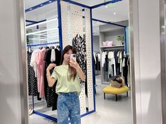 -王府井百货熙地港店