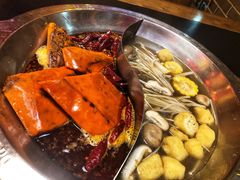菌菇鸳鸯锅-大龙辣火锅·龙虾·烧烤(湖滨新天地店)