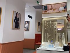 -海马体照相馆(万菱汇店)