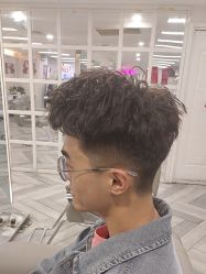 -米娜护肤造型
