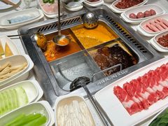 -海底捞火锅鲜切牛肉主题店(长寿路店)
