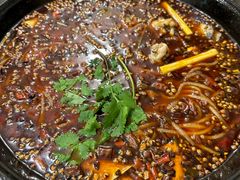 -鸿顺老铁锅美蛙鱼府(解放碑店)