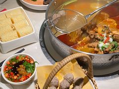 -左庭右院鲜牛肉火锅(浦江欢乐颂店)