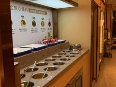 -七欣天香辣蟹火锅(闵行浦江欢乐颂店)