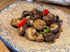 -头上红煨盐鸡·非遗院子餐厅