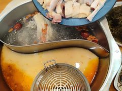 -老何家后安粉·糟粕醋海鲜火锅(三亚湾椰梦长廊店)