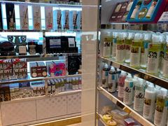 -王权免税店(普吉机场店)