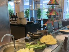 -圣丰索菲特·2 On 988 Café 自助餐厅