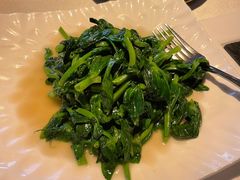 竹笙扒时蔬-皇朝会.经典传统粤菜(外滩店)