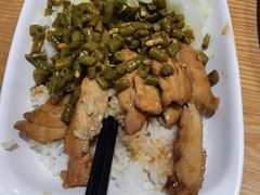 照烧鸡肉饭-南城香·饭香串香馄饨香(赵公口店)