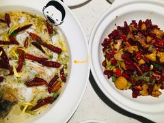 -江渔儿酸菜鱼·拔草餐厅(虎门君乐汇店)