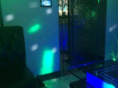 -艾尚主题式KTV(艾溪湖绿地店)