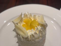 -广州万富希尔顿酒店·感趣自助餐厅·金秋蟹宴生蚝海鲜刺身