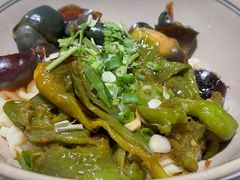 烧椒皮蛋面2.0-妞妞家(银通店)