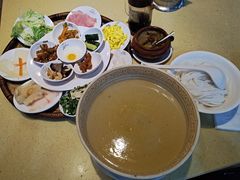 -桥香园云南过桥米线(金马碧鸡店)