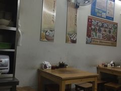 大堂-佬钱湾仔(衣裳街店)