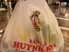 -Bánh Mì Huynh Hoa