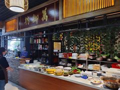 自助取餐区-清风园肘子馆(万家大激店)