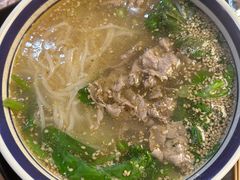 -云阿蛮云南生烫牛肉米线(奉贤路店)