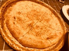 新疆土坑烤馕-巴扎美食·新疆菜·西域歌舞表演餐厅(新疆大厦店)