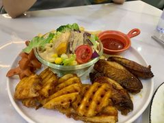 -丽莎沙拉轻食餐厅(国贸店)