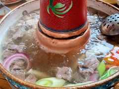 -毛辣果·贵州红酸汤牛肉火锅(西单店)