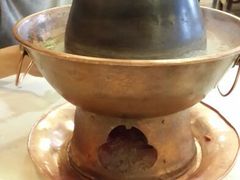 紫铜三黄鸡锅底-东来顺饭庄(王府井步行街店)