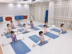 -艺彩童馨舞蹈培训学校(西湖道校区)