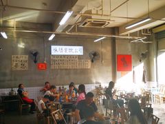 大堂-咏勝锑锅麻辣烫(净居寺路总店)