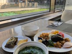 -亮马河饭店翠雅咖啡厅