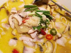 QQ酸汤鱼-蜜桃餐厅·江浙融合菜(荟聚购物中心店)