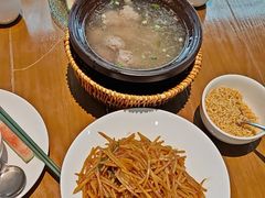 -小菜园新徽菜(芜湖奥特莱斯店)