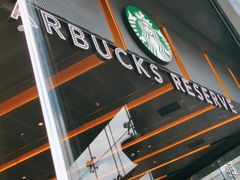 -星巴克臻选(上海合生汇1F店)