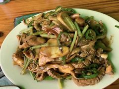 酱爆猪杂-贤鲁岛贤溪农庄