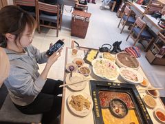 -老牌坊云南鱼豆花火锅(哈西万达店)