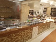 自助取餐区-湖景知味西餐厅•自助餐• 轻食(南京金茂威斯汀大酒店)