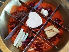 -长嘉·河图火锅(长嘉汇江景旗舰店)