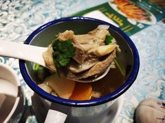 新疆缸缸肉-巴扎美食·新疆菜·西域歌舞表演餐厅(新疆大厦店)
