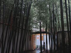 -穹六人间 people 6(岳阳路店)